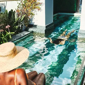 Gorgeous George By Design ™ Kaapstad